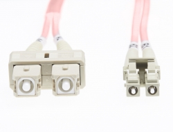 4cabling 10m Lc-sc Om4 Multimode Fibre Optic Cable: Salmon Pink - 2mm Fl.om4lcsc10mp