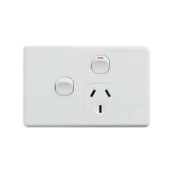 4C | Classic Single Power Point 250V 10A With 16AX Extra Switch - Horizontal 040.000.0309