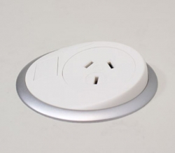 OE Elsafe: Pixel 1 x GPO with 2000mm Lead and 10A three pin plug - White/Silver 015.051.0005