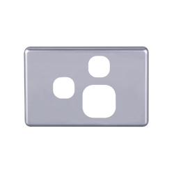 4C | Classic Single Power Point with Extra Switch Cover Plate - Horizontal - Silver 040.000.0049