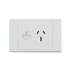 4C | Ultima Single Power Point 250V 15A - Horizontal 040.000.0074