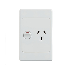 4C | Ultima Single Power Point 250V 10A - Vertical 040.000.0077