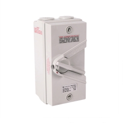 4C | Weatherproof Isolator 3 Pole IP66 440V 35A 040.000.0233