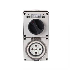 4C | Combination Switched socket 5 Pin IP66 500V 20A (040.000.0155)