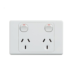 4C | Ultima Double Power Point 250V 10A | Horizontal 040.000.0075