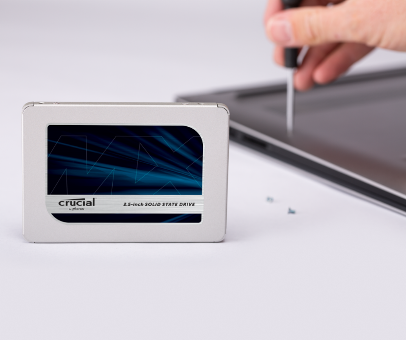 Crucial MX500 4TB SATA NAND 3D Internal SSD 9.5mm adapter 7mm 2.5 